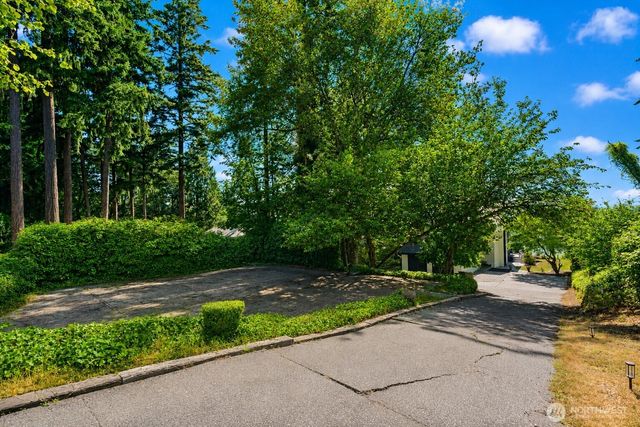11324 83rd Place NE, Kirkland, WA 98034
