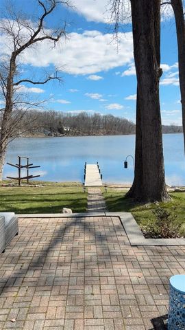 487 Blue Water Drive, Holly, MI 48442