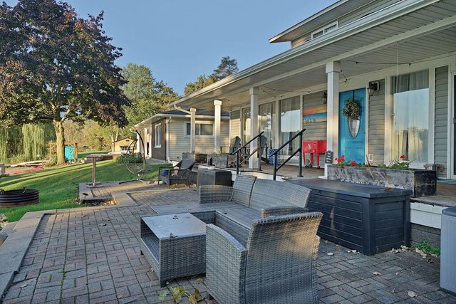 487 Blue Water Drive, Holly, MI 48442