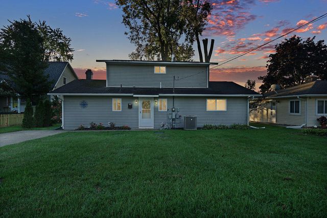 487 Blue Water Drive, Holly, MI 48442