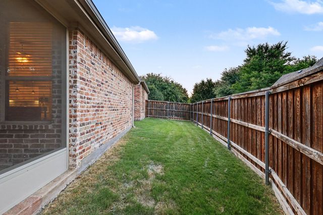15943 River Glen Drive, Frisco, TX 75035