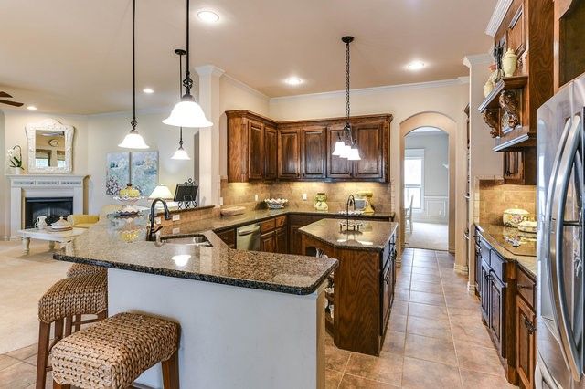4650 Sunrise Lane, Midlothian, TX 76065