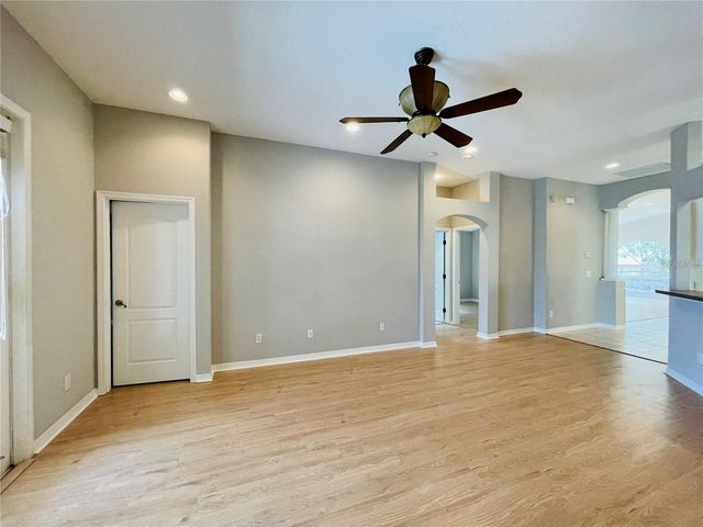 1822 RAVEN GLEN DRIVE, Ruskin, FL 33570