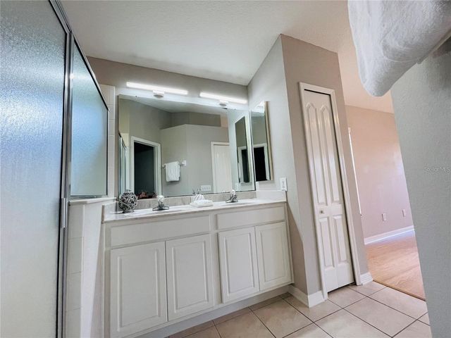 1822 RAVEN GLEN DRIVE, Ruskin, FL 33570