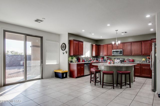 3427 W Tail Feather Drive, Marana, AZ 85658
