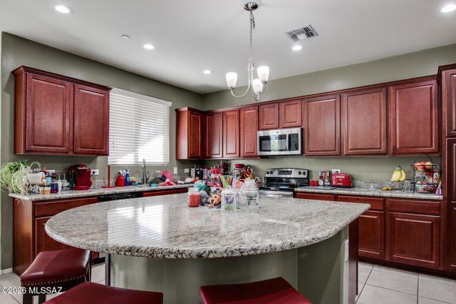 3427 W Tail Feather Drive, Marana, AZ 85658