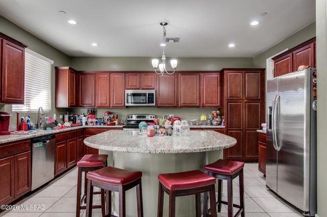 3427 W Tail Feather Drive, Marana, AZ 85658