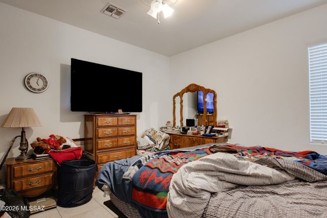 3427 W Tail Feather Drive, Marana, AZ 85658