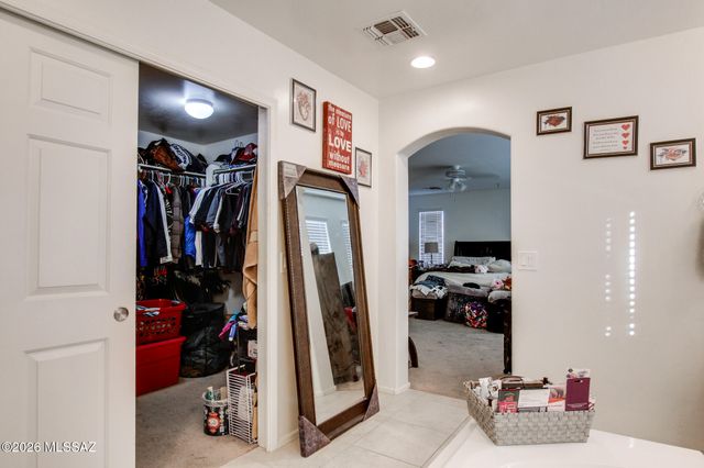 3427 W Tail Feather Drive, Marana, AZ 85658