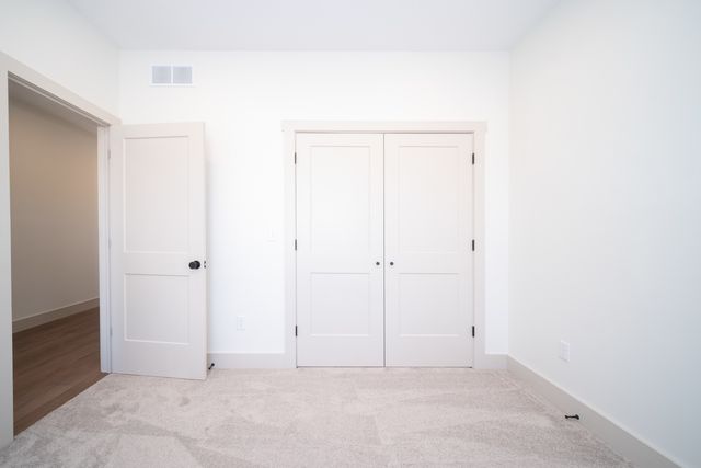 550 Cross Plains Road, Rockford, IL 61107