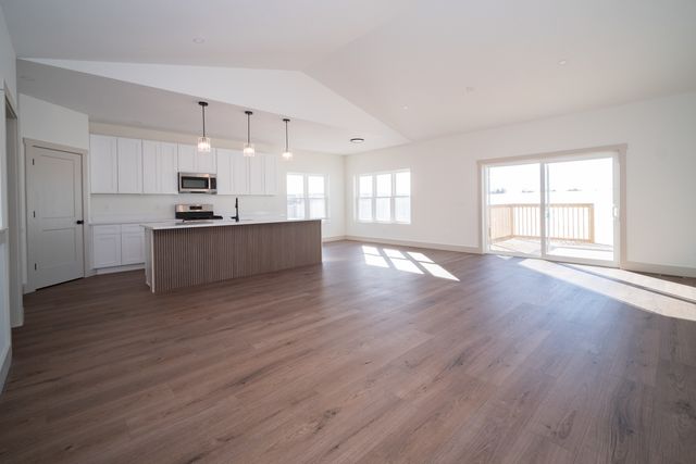 550 Cross Plains Road, Rockford, IL 61107