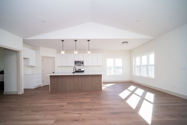 550 Cross Plains Road, Rockford, IL 61107