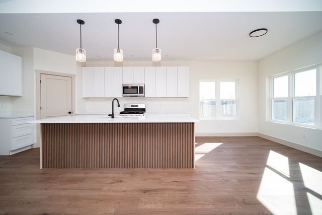 550 Cross Plains Road, Rockford, IL 61107