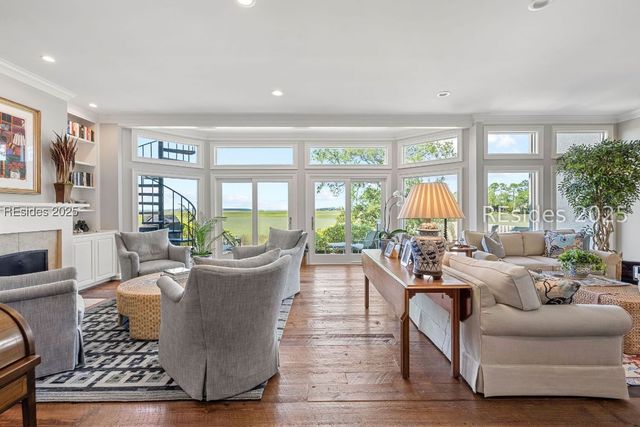 45 Oyster Landing Lane, Hilton Head Island, SC 29928
