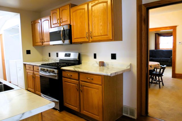 743 Ellery Avenue, Jackson City, MI 49202