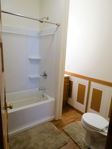 743 Ellery Avenue, Jackson City, MI 49202