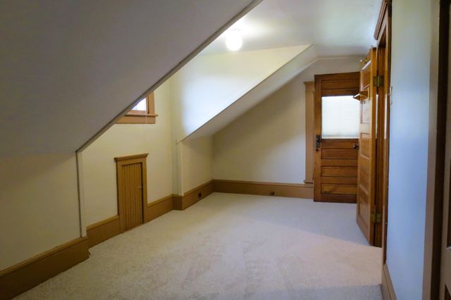743 Ellery Avenue, Jackson City, MI 49202