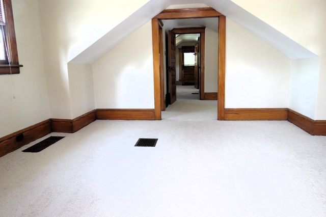 743 Ellery Avenue, Jackson City, MI 49202