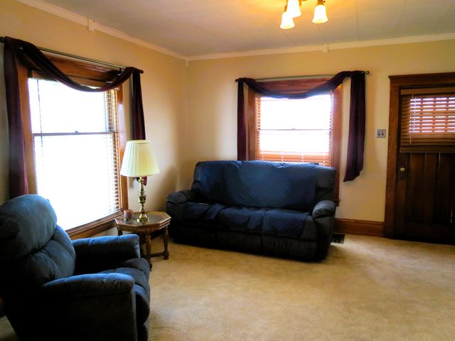 743 Ellery Avenue, Jackson City, MI 49202