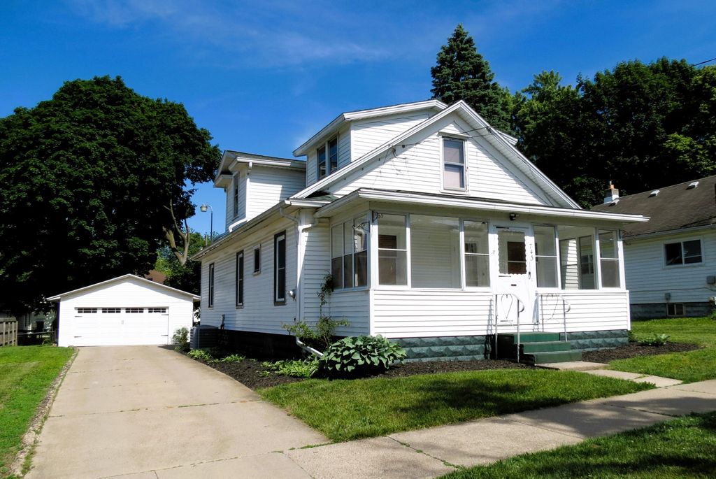 743 Ellery Avenue, Jackson City, MI 49202