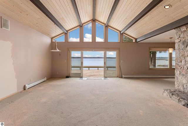 1137 Crystal Drive, Frankfort, MI 49635