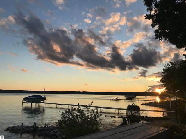 1137 Crystal Drive, Frankfort, MI 49635