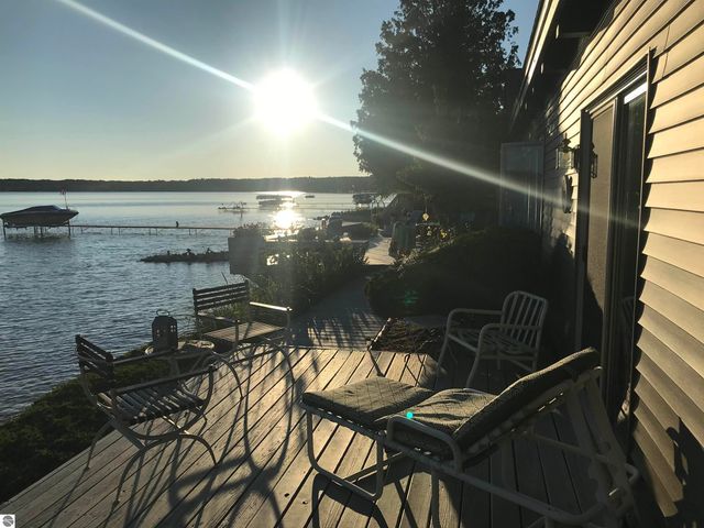 1137 Crystal Drive, Frankfort, MI 49635