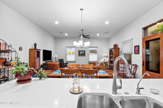 448 S Meyer Avenue, Tucson, AZ 85701