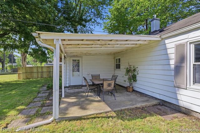 1417 Wisconsin Avenue, Marysville, MI 48040