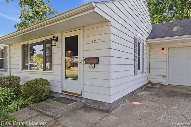 1417 Wisconsin Avenue, Marysville, MI 48040