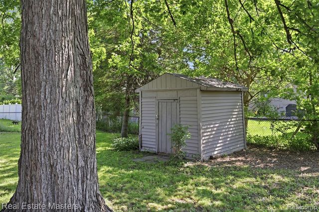 1417 Wisconsin Avenue, Marysville, MI 48040