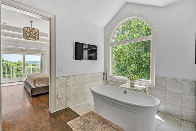 10947 Bottom Creek RD, Bent Mountain, VA 24059