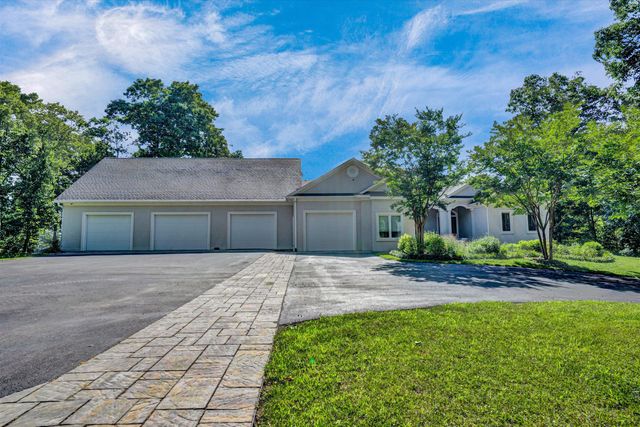 10947 Bottom Creek RD, Bent Mountain, VA 24059