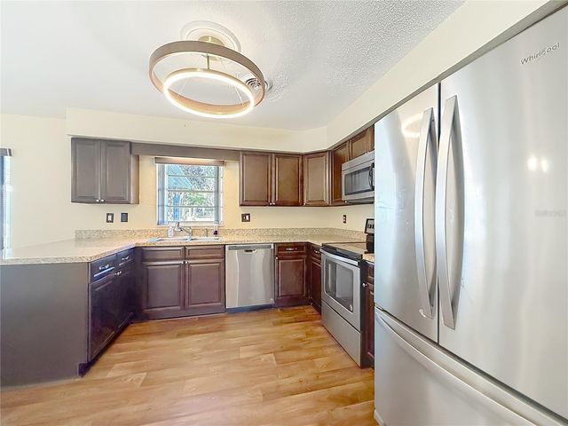 3820 SE 33RD AVENUE, Ocala, FL 34480