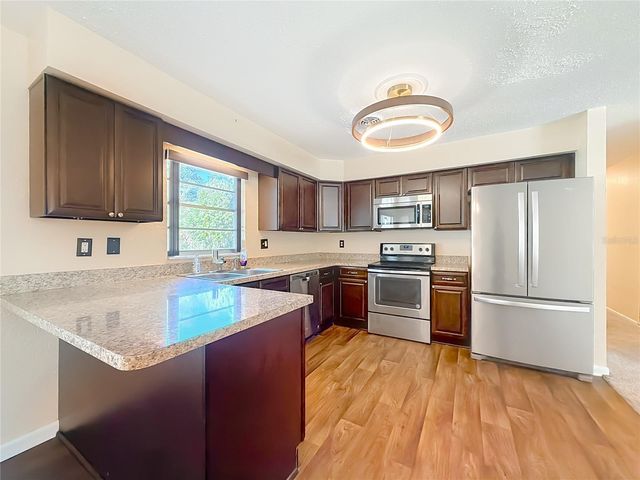 3820 SE 33RD AVENUE, Ocala, FL 34480