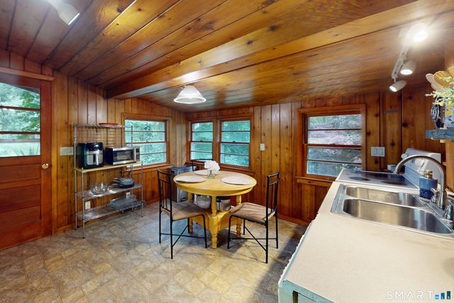 150 Route 39 South, Sherman, CT 06784