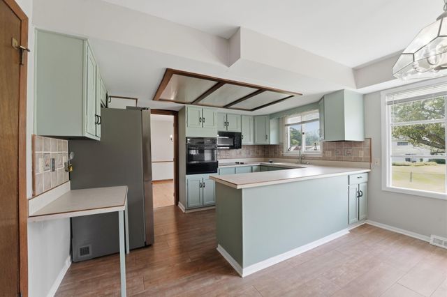 6109 Cherry Hill Drive, Columbus, OH 43213