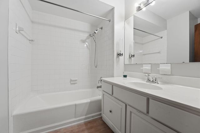 6109 Cherry Hill Drive, Columbus, OH 43213
