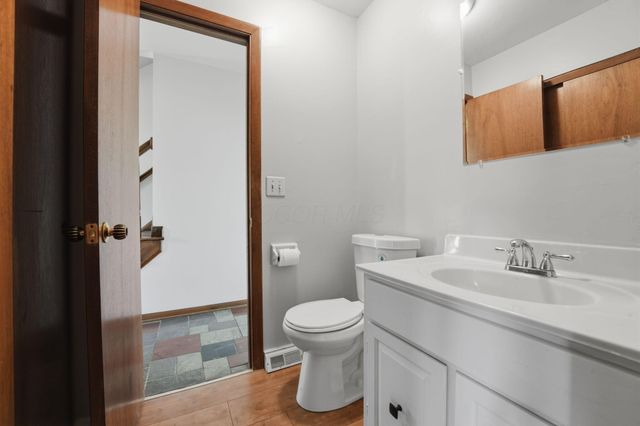 6109 Cherry Hill Drive, Columbus, OH 43213