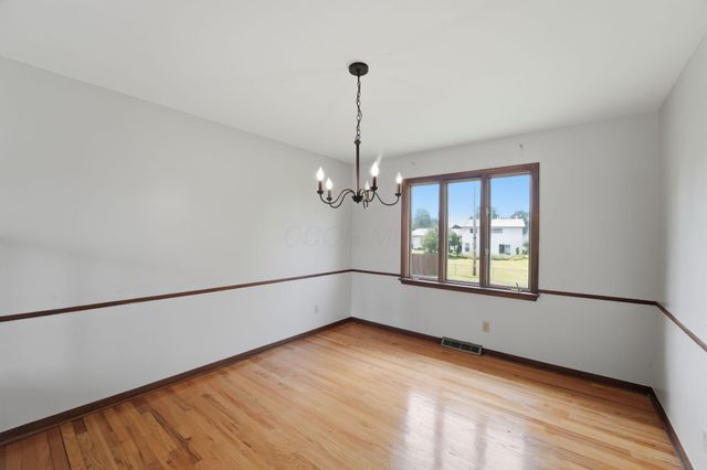 6109 Cherry Hill Drive, Columbus, OH 43213