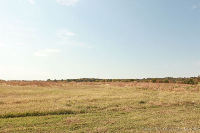 7 W 43rd Street N, Tulsa, OK 74127