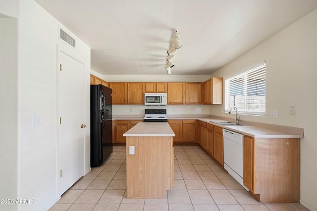 6107 N 135th Drive, Litchfield Park, AZ 85340
