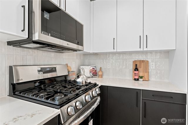 10704 Linden Avenue N, Seattle, WA 98133