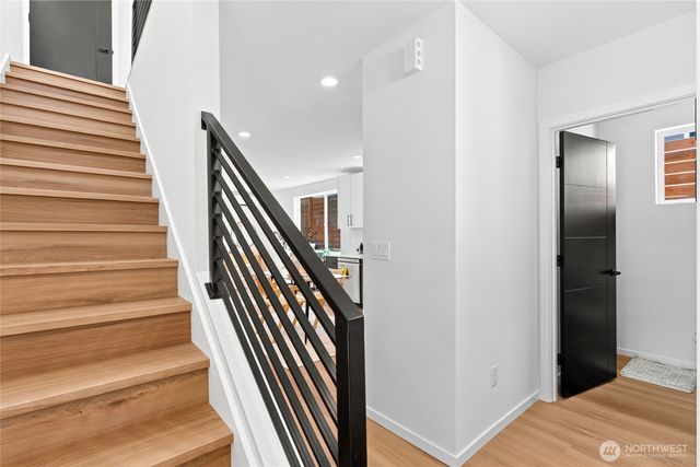 10704 Linden Avenue N, Seattle, WA 98133