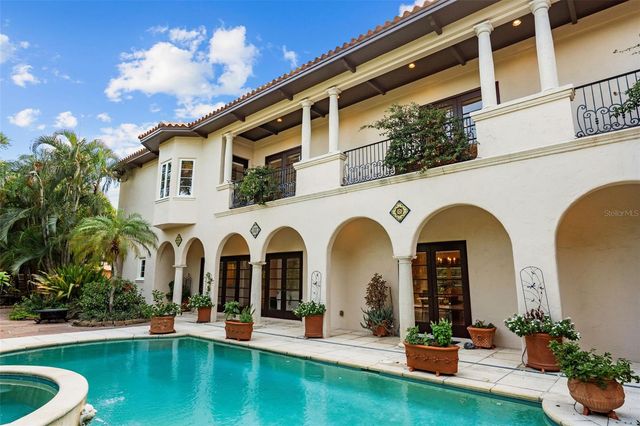 4803 W WOODMERE ROAD, Tampa, FL 33609