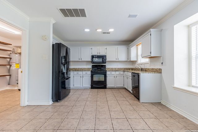 10703 Tiger Chase, San Antonio, TX 78251