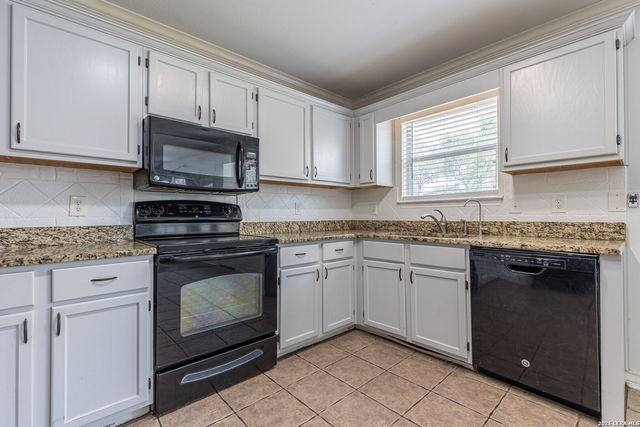 10703 Tiger Chase, San Antonio, TX 78251