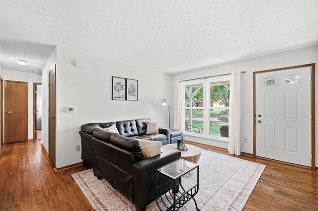 4283 Kelnor Drive, Grove City, OH 43123