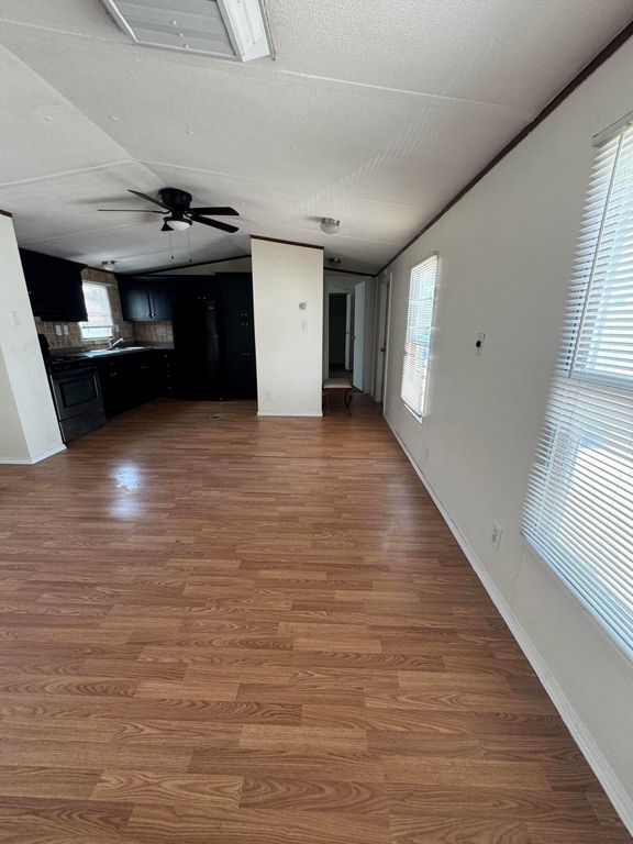 Image 17 of property listing at 224 Atrisco Vista Boulevard SW TRLR 240, Albuquerque, NM 87121