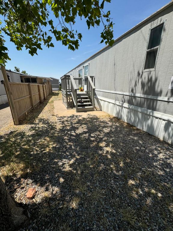 Image 20 of property listing at 224 Atrisco Vista Boulevard SW TRLR 240, Albuquerque, NM 87121